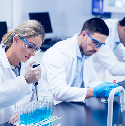 La chimie au laboratoire : notions utiles et nécessaires